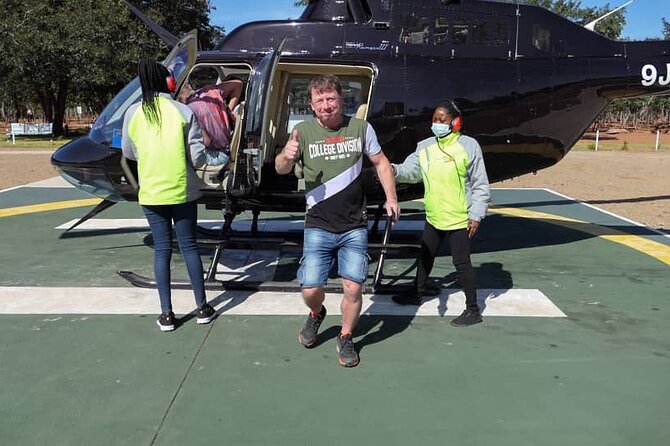 13-15 minutes Private Short Helicopter Flight - The return through Zambezi National Park