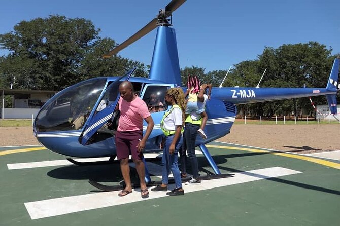 13-15 minutes Private Short Helicopter Flight - The 6:00 AM to 8:30 AM window