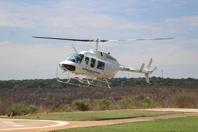 15 minutes scenic helicopter flight above Victoria Falls-Zimbabwe - The short flight itself