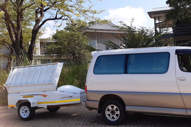 3 days 2 nights Tour of Victoria Falls with hotel package - The 7 p.m. Boma dinner and drum show