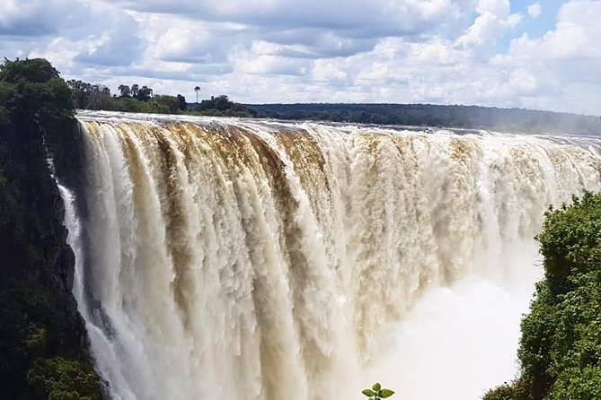 4 Days Victoria Falls Zimbabwe with Chobe National Park Safari Botswana and Livingstone Zambia - What the $1,200 price really covers