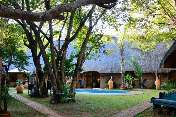 4 Days Victoria Falls Zimbabwe with Chobe National Park Safari Botswana and Livingstone Zambia - Guides, transfers, and the small-group question