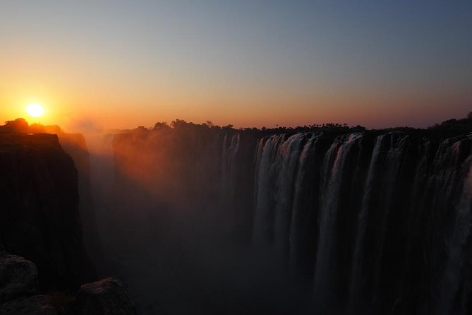 6-day Hwange, Chobe & Victoria Falls Combo - Day four: Victoria Falls on foot, then the Zambezi at sunset