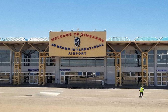 Bulawayo Airport Transfers - What the vehicle includes for the 20 to 40 minute ride