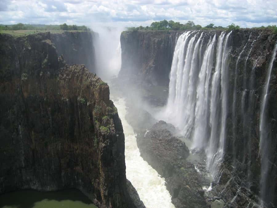 From Kasane: Victoria Falls Day Trip (Zimbabwe side) - Key points to know before you book