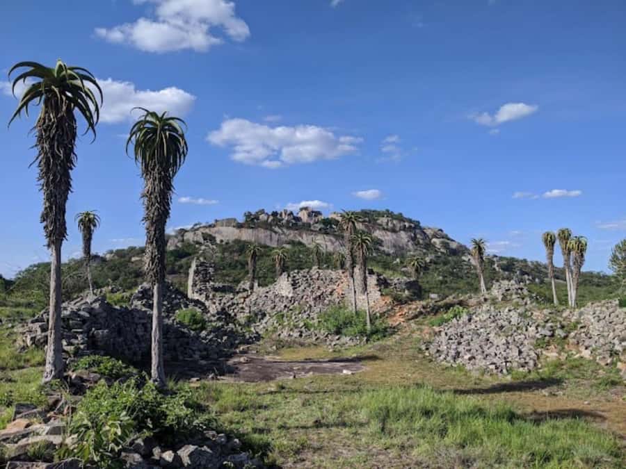 Great Zimbabwe: The World's View Historical Site !! - The Valley Ruins and ordinary life