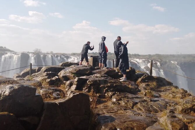 Guided Tour of the Falls - The $35 tour and the extra entrance cost