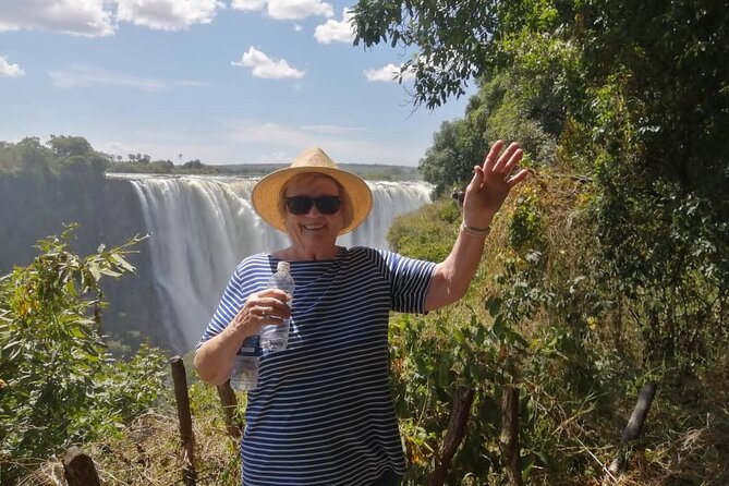 Guided Tour of the Falls (Zimbabwe side) - Starting with the Big Tree