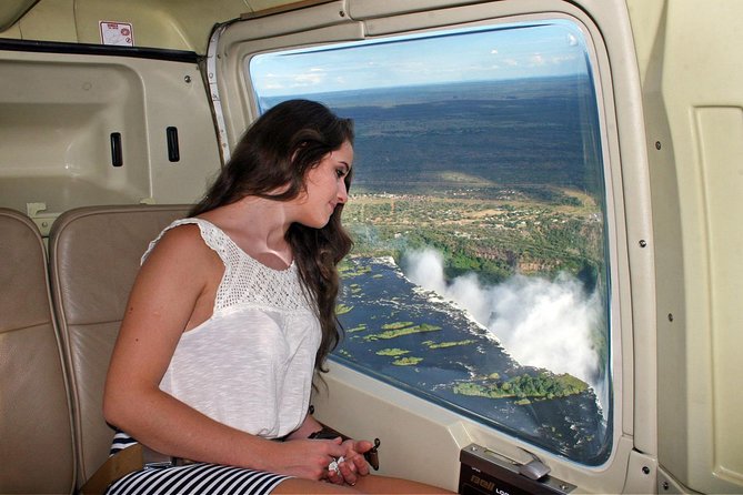 Helicopter Flight 12/13 Minute (Zimbabwe) - Taking off from Victoria Falls town
