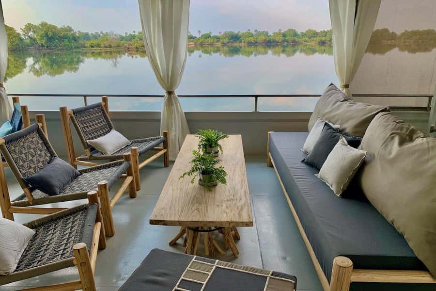 Luxury Cruise : Sunset Boat Cruise on The Zambezi Explorer - Boarding a three-deck boat on the Mighty Zambezi