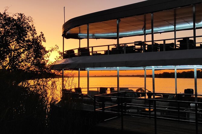 Luxury Sunset River Cruise on the Zambezi - Why this sunset cruise works so well