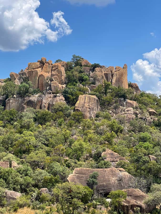 Matobo Hills Day Trip with Rhino Tracking - Balancing rocks, sacred sites, and the view from Rhodes’ grave