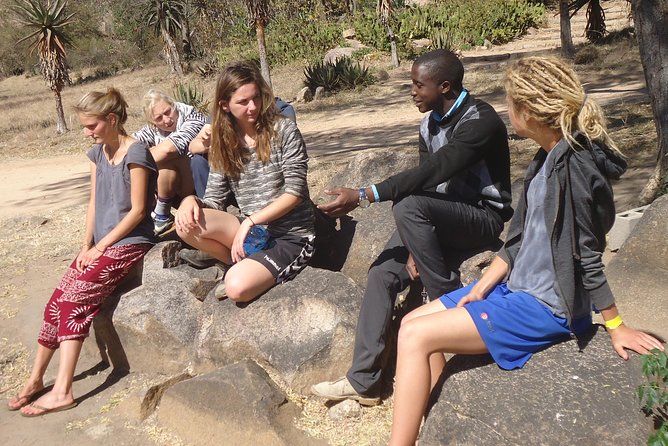 Silunguzi Matopos Village & Rock Paintings Visit ! - Traditional refreshments at sunset