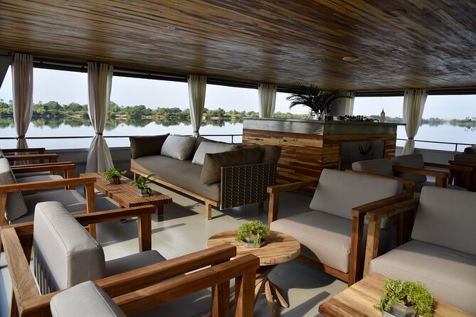 Sunset Cruise on the Zambezi River - A two-hour route along the upper Zambezi