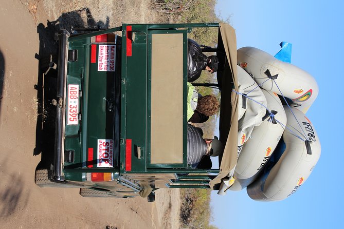 Upper Zambezi Canoeing - Lunch by the Zambezi