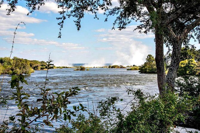 Upper Zambezi Raft Float - Driving upstream to the launch point