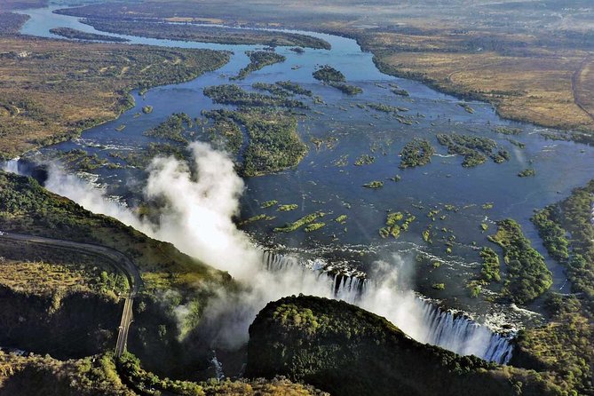 Victoria Falls Airport Transfer to Victoria Falls Town or Hotel - A 20 to 25 minute drive into town