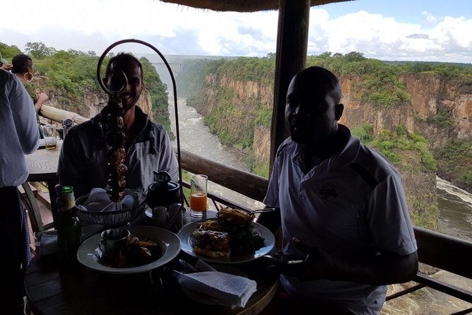 Victoria falls Day Trip in Zimbabwe from Livingstone (Zambia) - Why this Livingstone to Zimbabwe trip makes sense