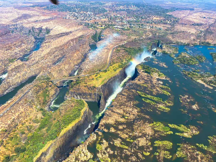 Victoria Falls:Explore the Zambezi Helicopter Experience - Families, mobility, and who should book
