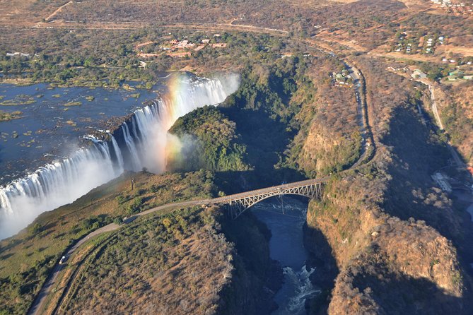 Victoria Falls Flight of the Angels Helicopter Flight - Commentary, pilot interaction, and what to expect