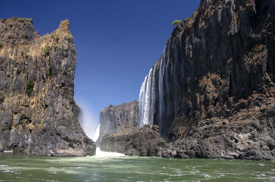 Victoria Falls Guided Tour Plus Lunch & Transport - Key points at a glance