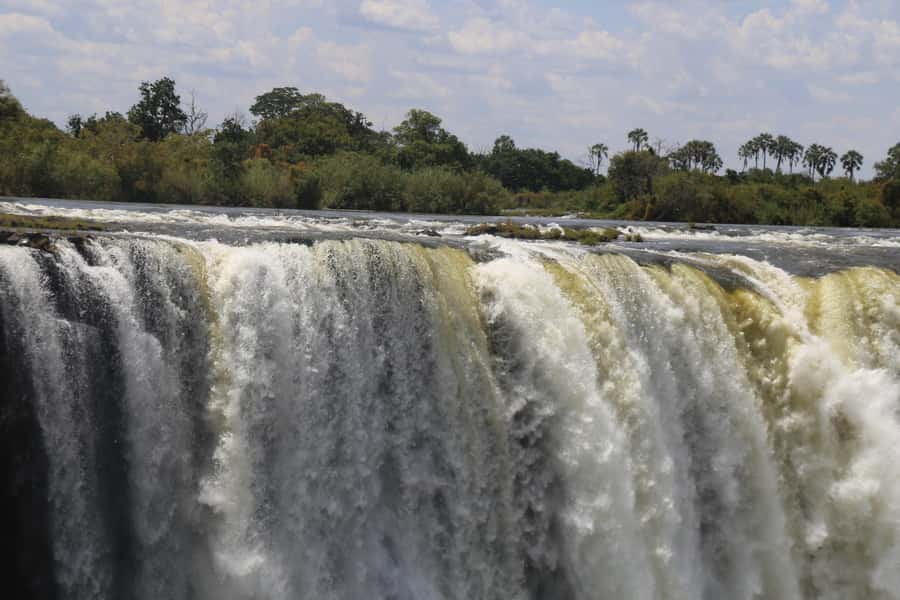 Victoria Falls Guided Tour with High Tea - Starting with hotel pickup in Victoria Falls