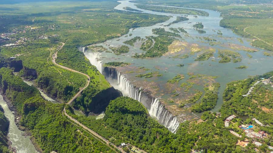 Victoria Falls: Helicopter Tour with Hotel Pickup - Key points before you book