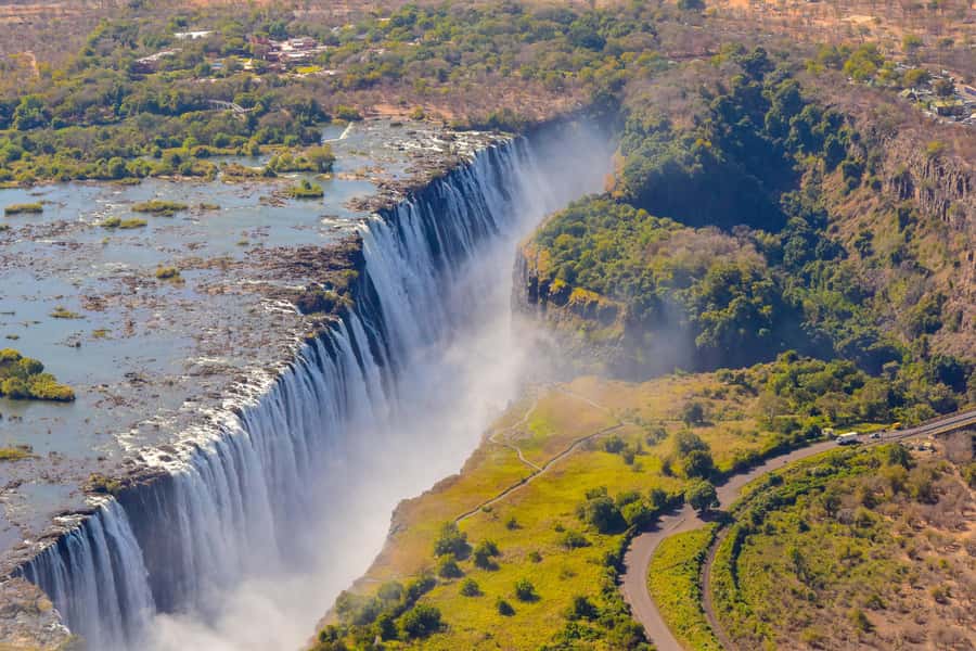 Victoria Falls: Helicopter Tour with Hotel Pickup - The first pass over the upper Zambezi