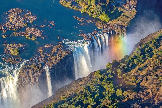 Victoria Falls Historical Bridge Tour ! - A small group with a clear storytelling focus