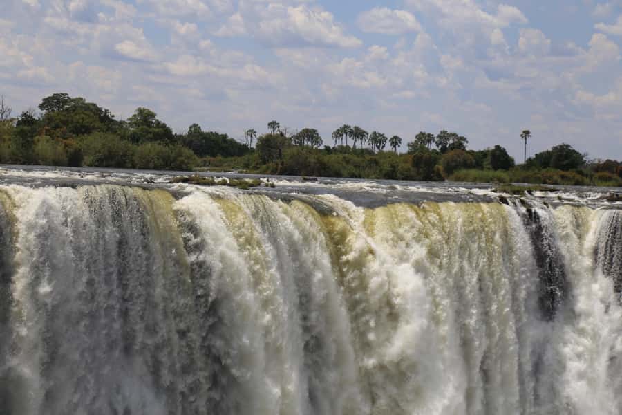 Victoria Falls: Private Guided Tour of the Waterfalls - Why a private walk works well at Victoria Falls