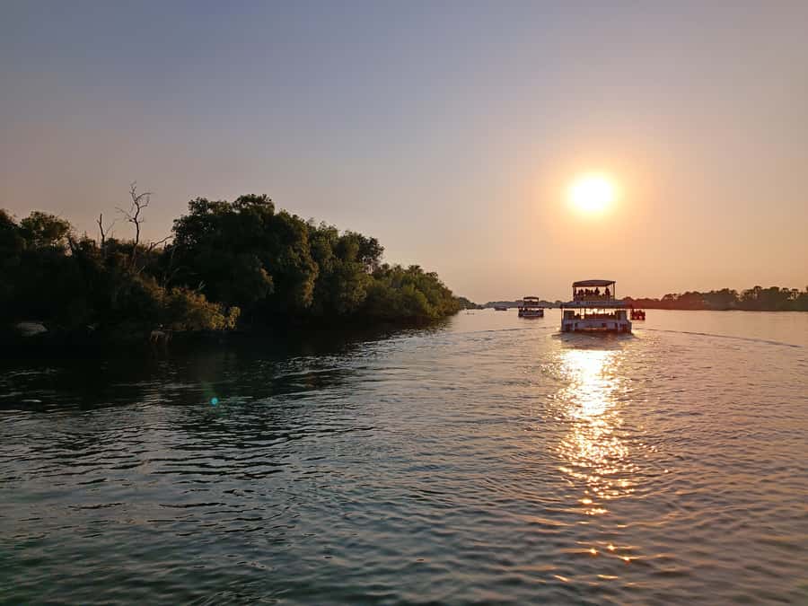 Victoria Falls: Private Zambezi River Birdwatching Safari - Setting out on the Zambezi from Victoria Falls