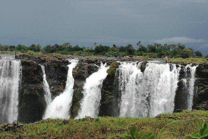 Victoria Falls : Scenic Day Tour, Lunch & Helicopter Flight - The real price, including the extra US$75