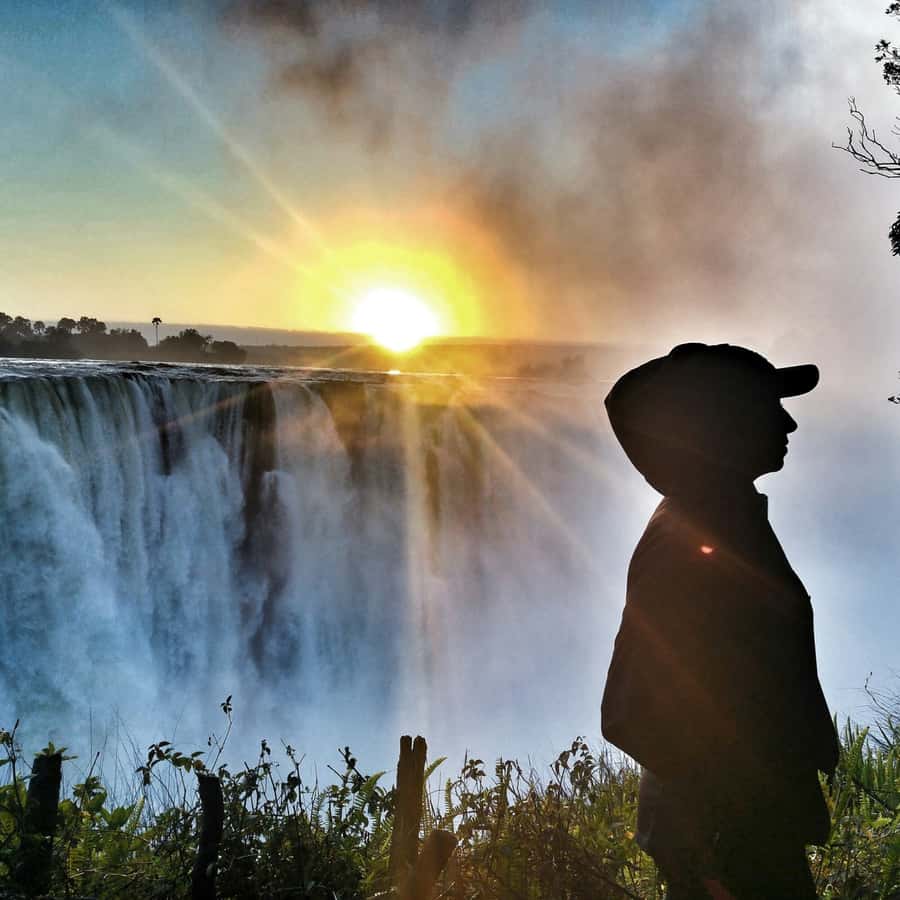 Victoria Falls Sunrise Photography Tour - From your hotel to the rainforest entrance