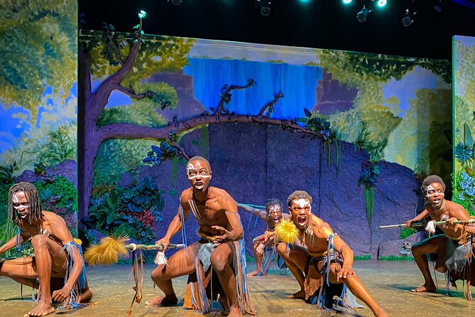Victoria Falls Theatre Featuring Simunye: The Spirit of Africa - The 8:00 pm schedule and the evening rhythm