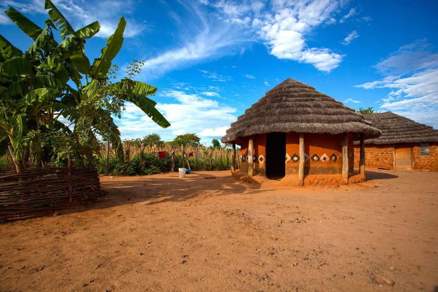 Victoria Falls Village tours - Walking through the village and learning Ndebele customs