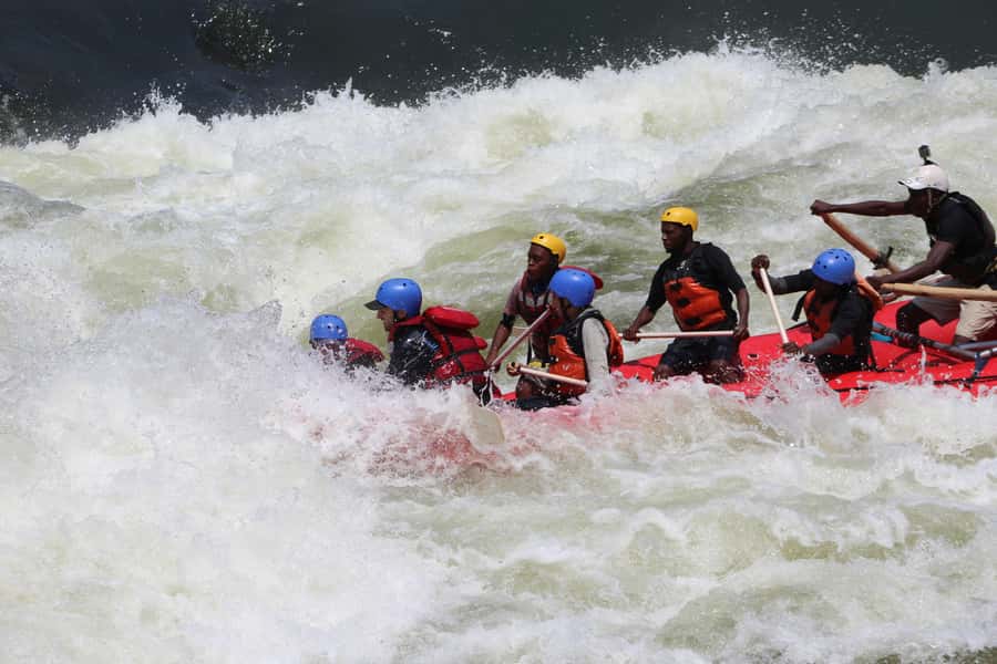 Victoria Falls: Zambezi River White Water Rafting Experience - Choosing the right season for your trip