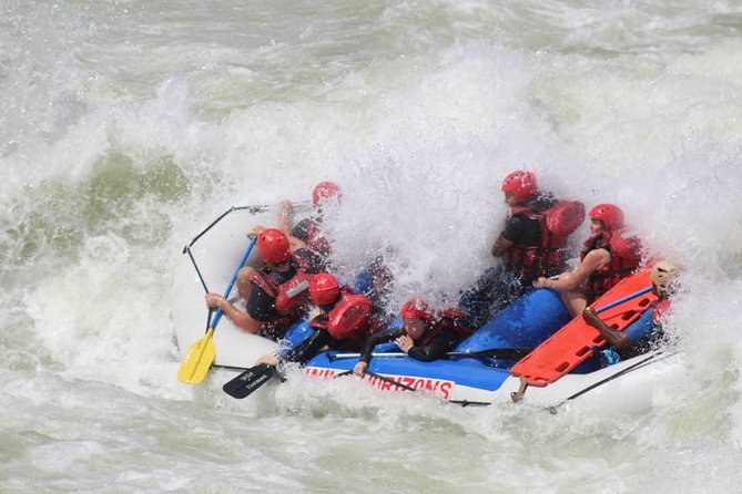 White Water Rafting in Zimbabwe - Low-water rafting from Rapids 1 to 19