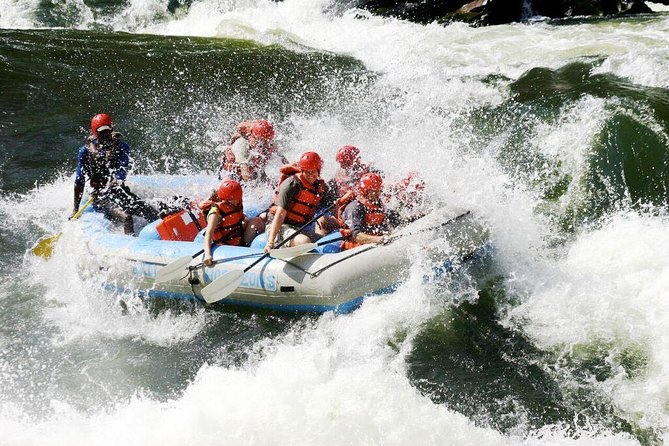 White Water Rafting in Zimbabwe - High-water rafting from Rapids 11 to 23