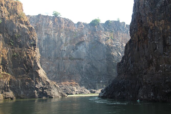 Whitewater Rafting Adventure on the Zambezi River, Victoria Falls Zimbabwe - Who Should Book This Zambezi Adventure?