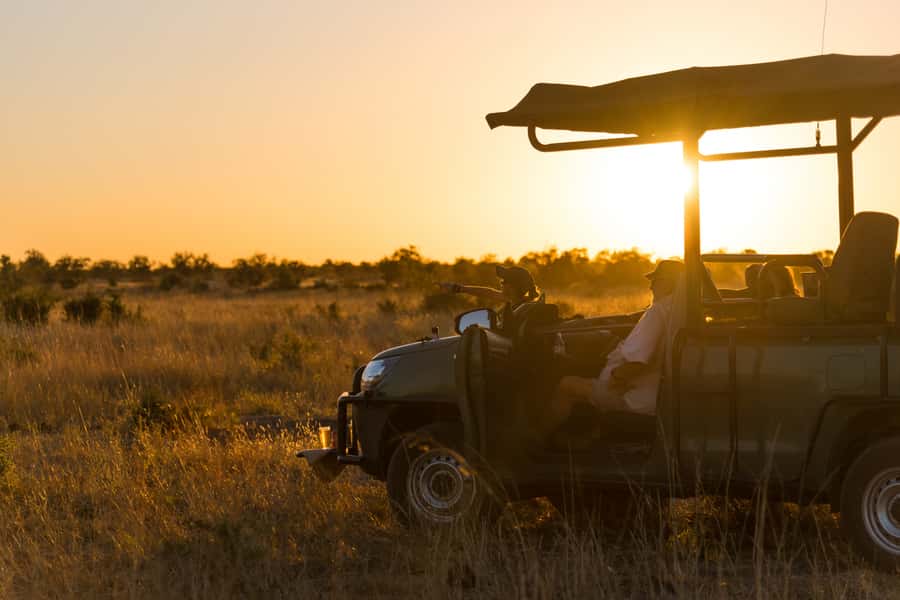 Zambezi National Park Game Drive in a Small Group - The short ride into the park
