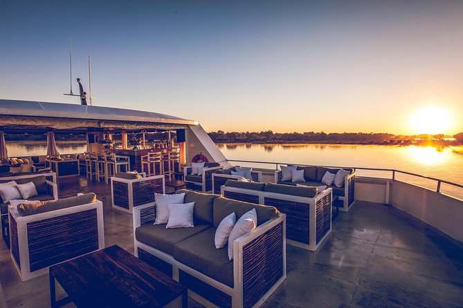 Zambezi River Sunset Cruise, from Victoria Falls, Zimbabwe - Standard deck or upper deck?