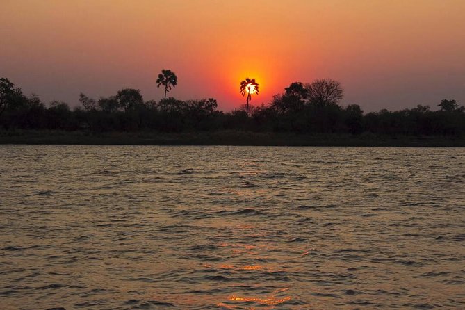 Zambezi Sunset Cruise - Victoria Falls - Why this makes a good Victoria Falls evening